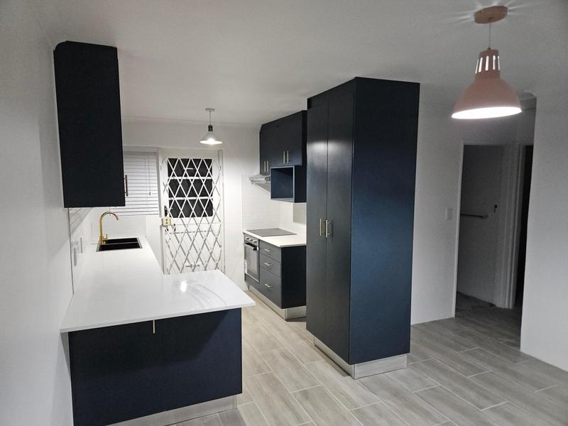 To Let 2 Bedroom Property for Rent in Richwood Western Cape
